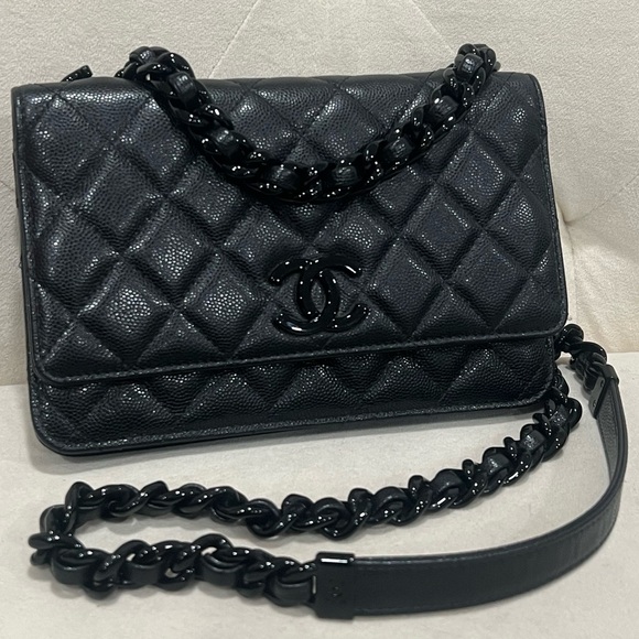🔥Rare🔥Chanel So Black Cavair WOC & Matching cardholder - Picture 3 of 13